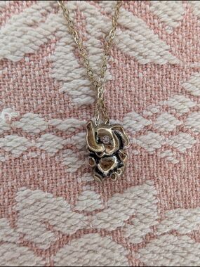 Gold Elephant Pendant Necklace - Women Jewelry
